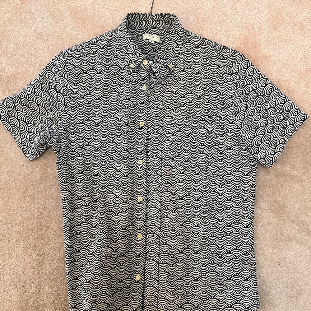 Club Monaco Black and White Casual Button Down Shirt